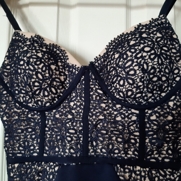 Entry dress from 1861 boutique, size S - Picture 4 of 4